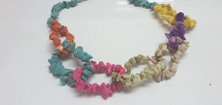 Colorful stones necklace